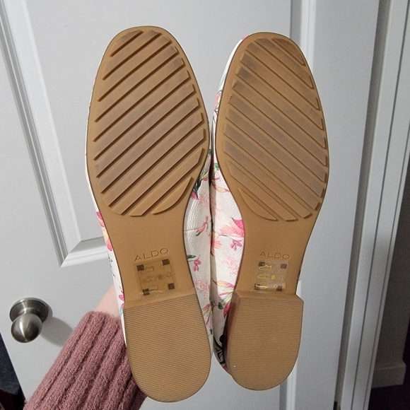 NWT Size 7 Aldo Boska White Floral Loafer - Picture 5 of 7